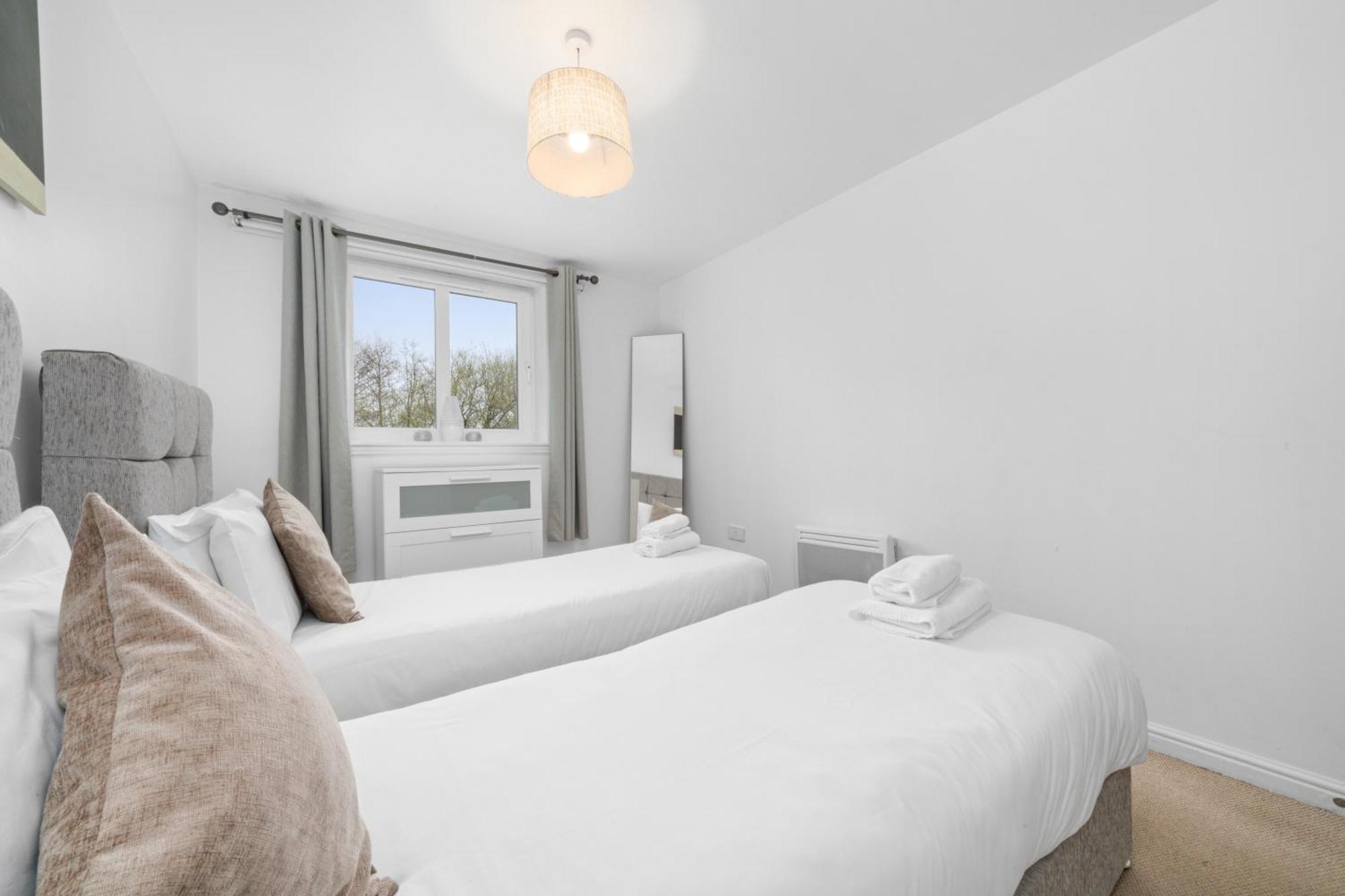 אדינבורו Saughton Suite With Views Of Water Of Leith מראה חיצוני תמונה